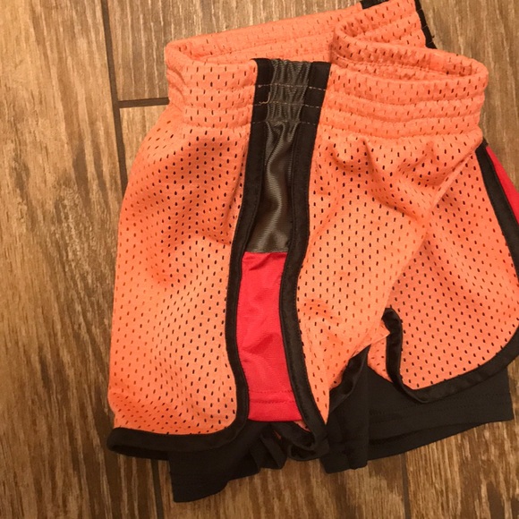 Girls Athletic Outfit - Picture 6 of 6